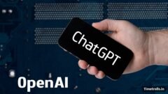 ChatGPT Hindi वॉयस: हाथ में स्मार्टफोन पर ChatGPT लिखा हुआ और साथ में OpenAI