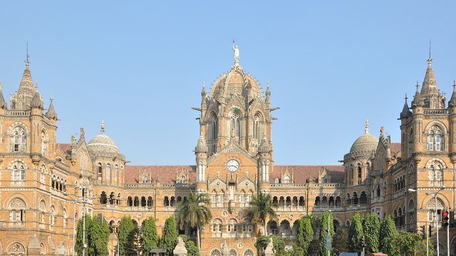 8th Pay Commission के मुंबई दौरे का केंद्र: छत्रपति शिवाजी महाराज टर्मिनस (CSMT) की इमारत